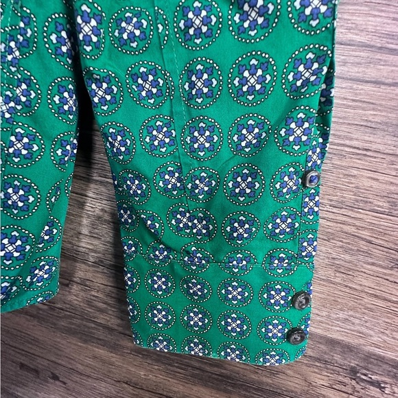 Lands' End Green Patterned Women's Button Down Shirt - Picture 3 of 6